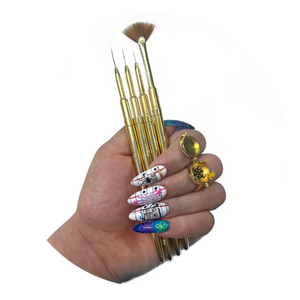 SKETCH ARTIST EYELINER BRUSH GRAPHIC LINER NEON MAKEUP NEON PIGMENT METAL HANDLE WEIGHTED BRUSH EASY GRIP FINE DETAIL DETAILER GOLD ARTIST PRO BRUSH PROFESSIONAL  Edit alt text